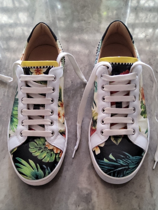 Christian Louboutin Shoes - Christian Louboutin Floral Sneakers 🤩🤩🤩
women's size EU.40 | US.9–9.5